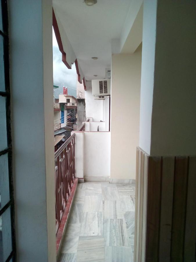 Hotel Surya Laxman Jhula Rishīkesh 外观 照片